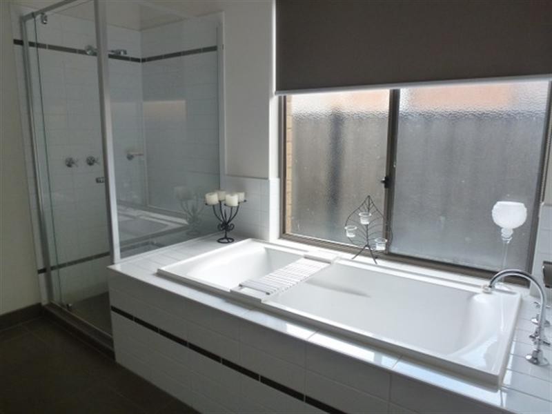 58 Ardsley Circuit, Craigieburn VIC 3064