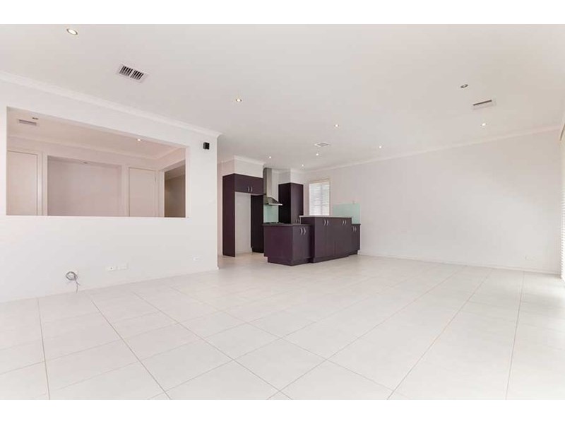 53 Bowral Loop, Craigieburn VIC 3064