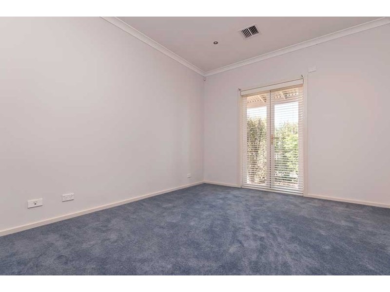 53 Bowral Loop, Craigieburn VIC 3064