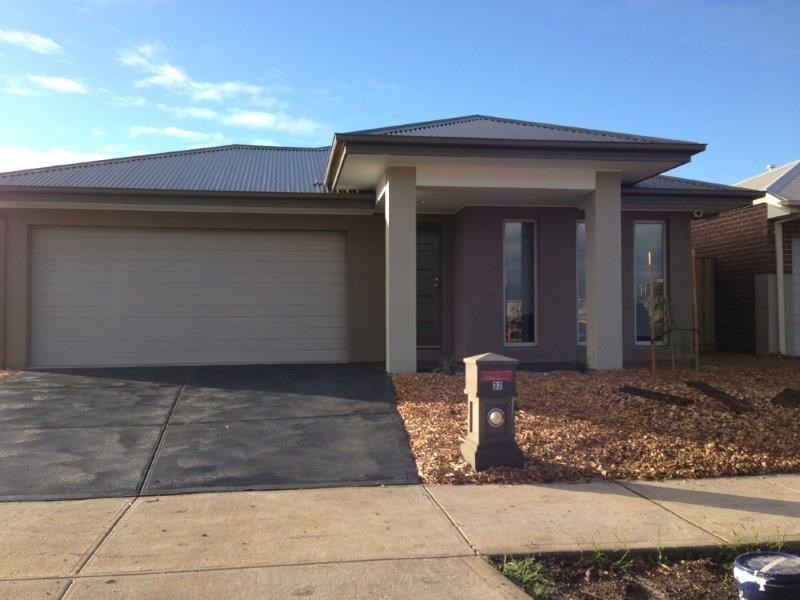 32 Atarhi Parade, Lalor VIC 3075