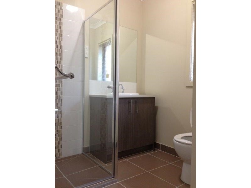 32 Atarhi Parade, Lalor VIC 3075