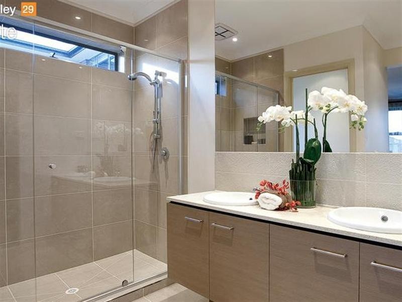 19 Fletcher Road, Craigieburn VIC 3064