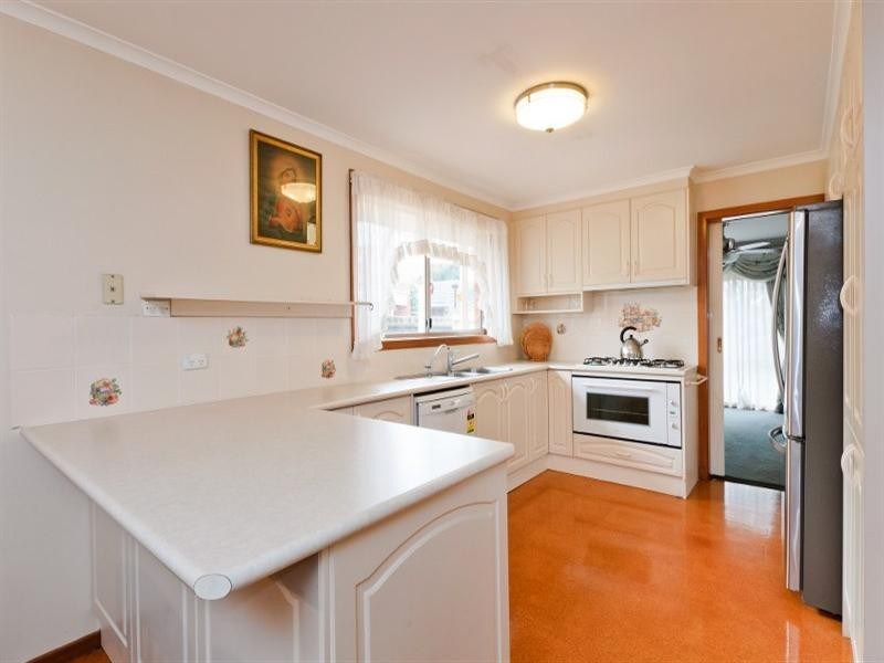 3 Kent Court, Craigieburn VIC 3064