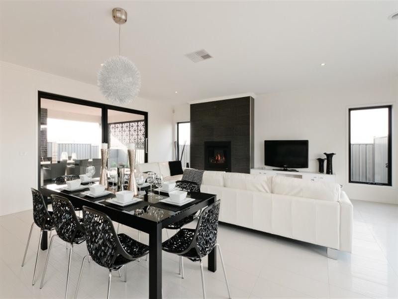 15 Cavalier Drive, Craigieburn VIC 3064