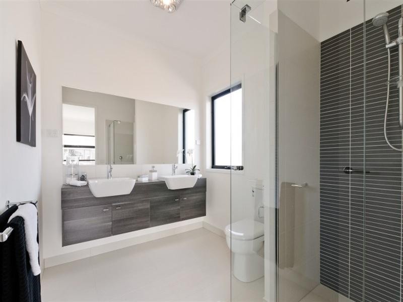 15 Cavalier Drive, Craigieburn VIC 3064