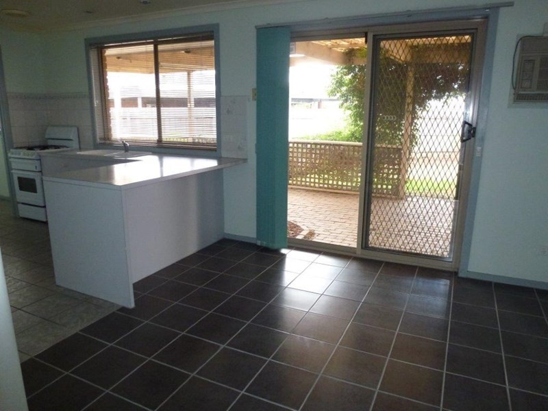 2 Lydd Court, Craigieburn VIC 3064