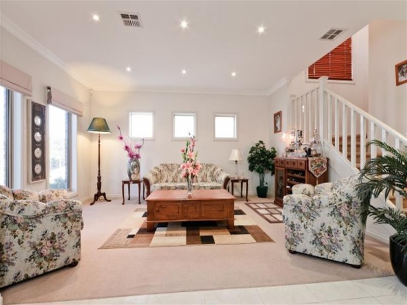 25 Long Island Circuit, Craigieburn VIC 3064