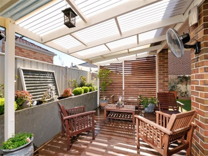 25 Long Island Circuit, Craigieburn VIC 3064