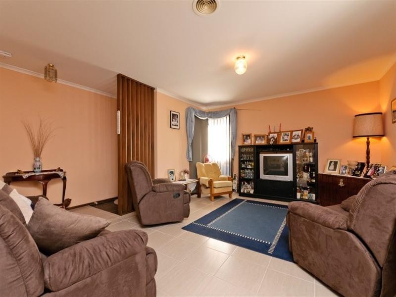 8 Ottery Court, Craigieburn VIC 3064
