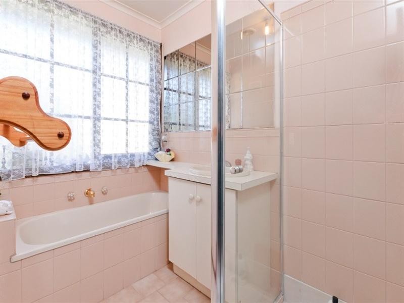 8 Ottery Court, Craigieburn VIC 3064