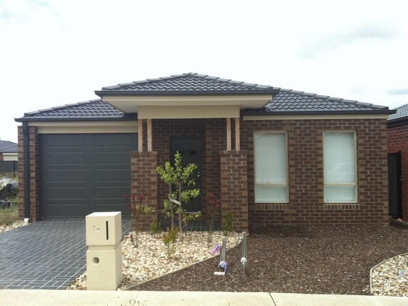50 Thoresby Circuit, Craigieburn VIC 3064