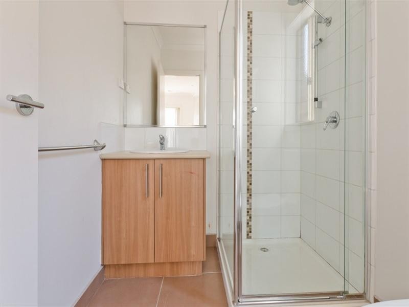 27 Kensley Circuit, Craigieburn VIC 3064