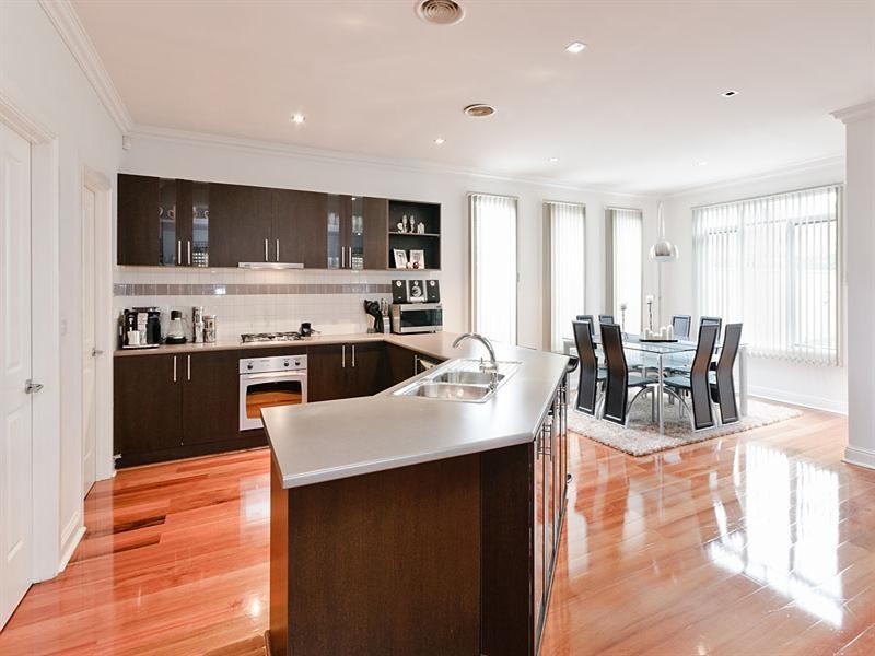 7 Parramatta Walk, Craigieburn VIC 3064