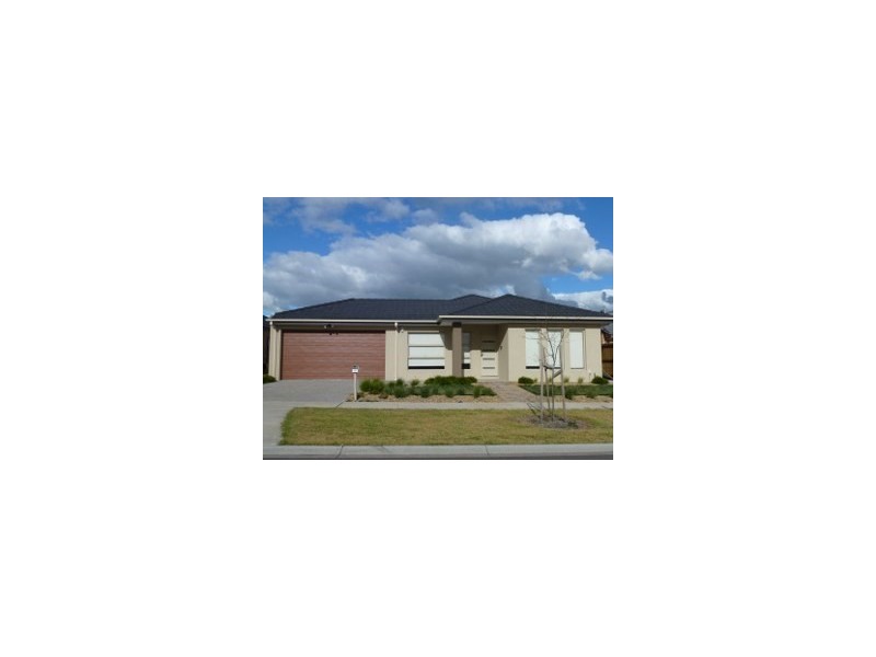 87 Mandalay Circuit, Beveridge VIC 3753