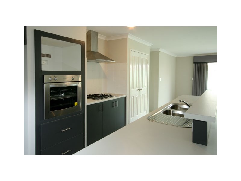 256 Adelaide Street, High Wycombe WA 6057