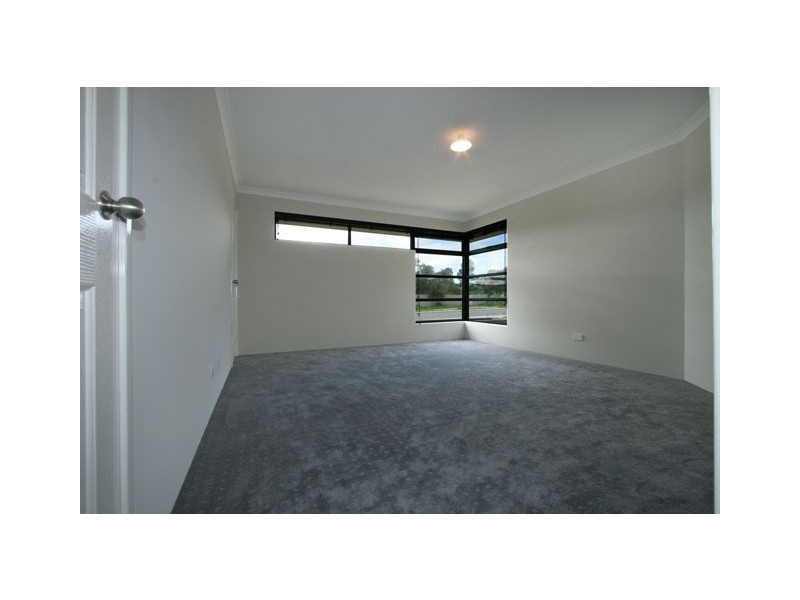 256 Adelaide Street, High Wycombe WA 6057