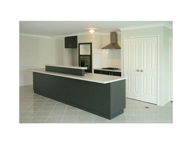 256 Adelaide Street, High Wycombe WA 6057