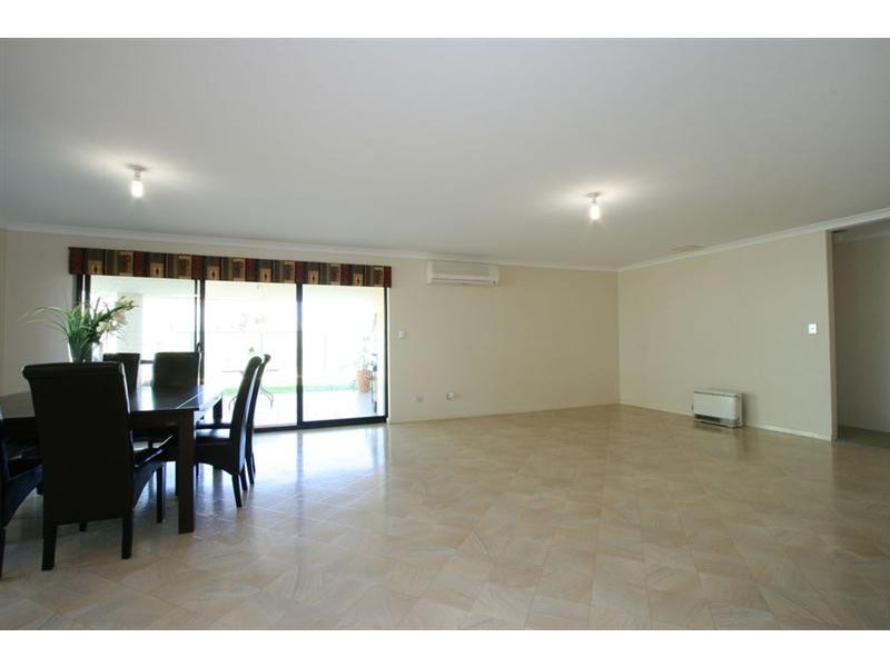 58 Benson Way, High Wycombe WA 6057