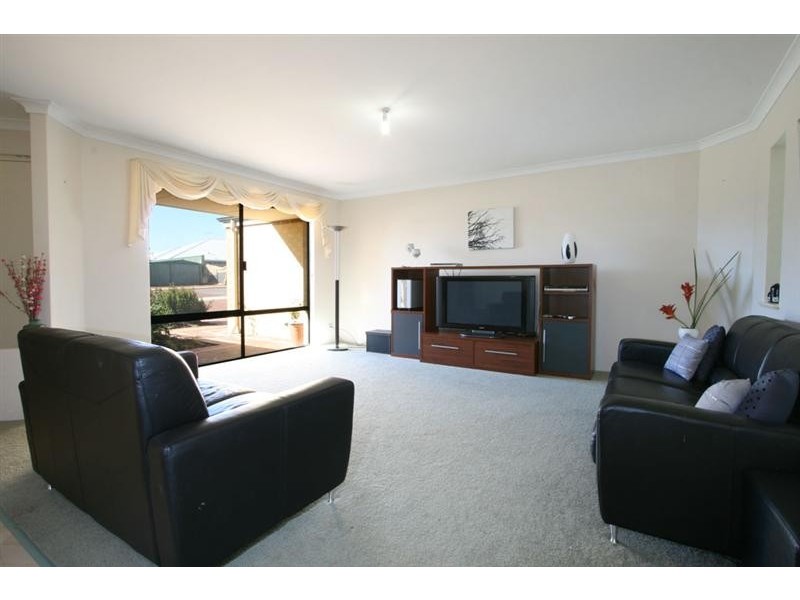 58 Benson Way, High Wycombe WA 6057