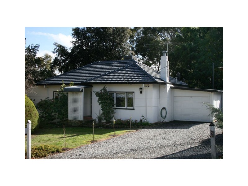 5 Grace Road, Kalamunda WA 6076