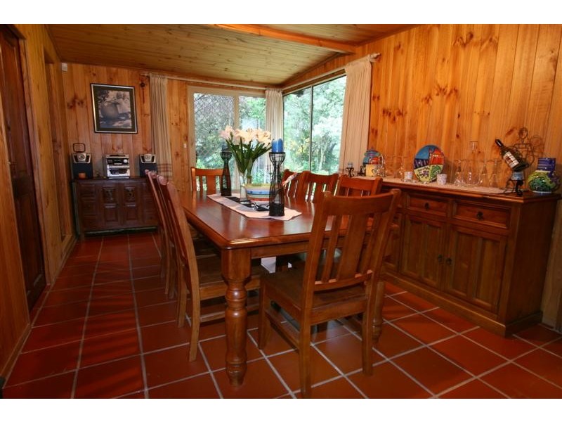 5 Grace Road, Kalamunda WA 6076