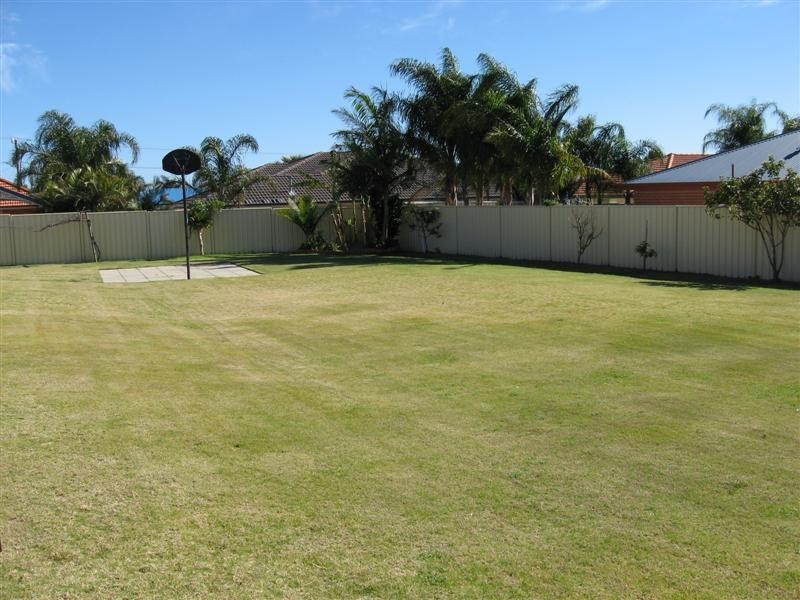 6 Mardja Court, High Wycombe WA 6057