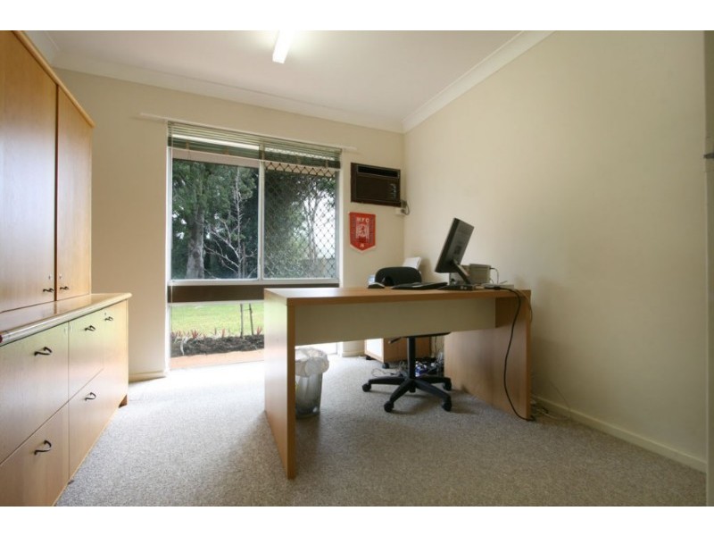 12 Marlock Court, Forrestfield WA 6058