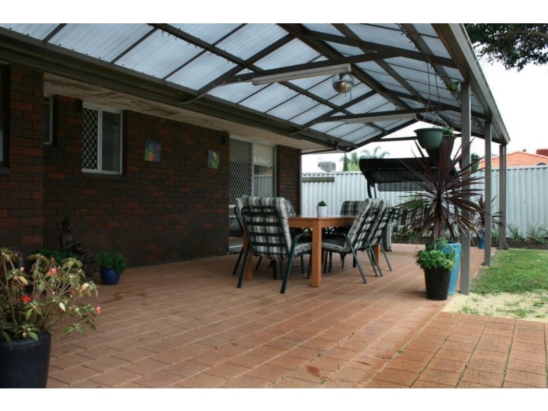 12 Marlock Court, Forrestfield WA 6058