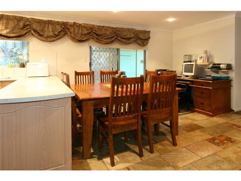 21 Booralie Way, Maida Vale WA 6057