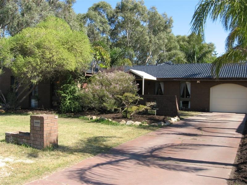 200 Dawson Avenue, Forrestfield WA 6058