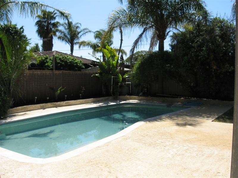 200 Dawson Avenue, Forrestfield WA 6058