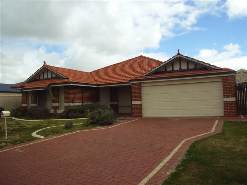 53 Buttercup Crescent, High Wycombe WA 6057