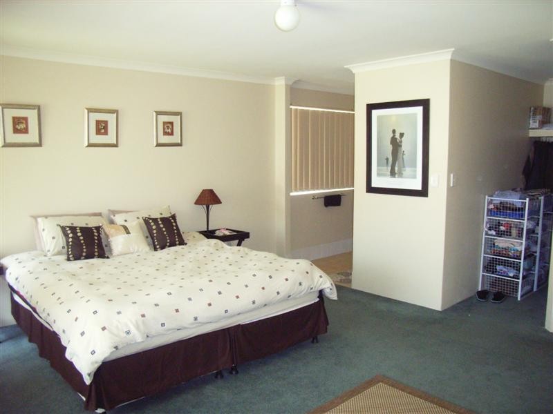 53 Buttercup Crescent, High Wycombe WA 6057