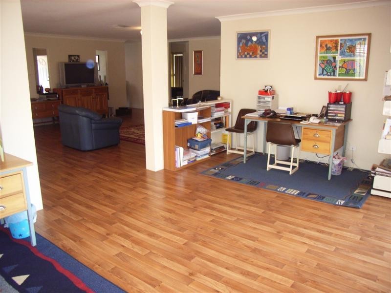 53 Buttercup Crescent, High Wycombe WA 6057