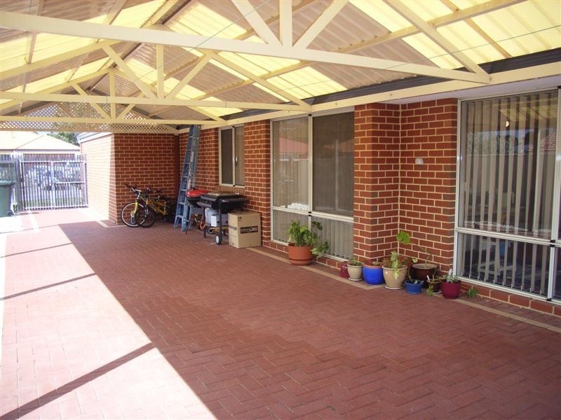 53 Buttercup Crescent, High Wycombe WA 6057