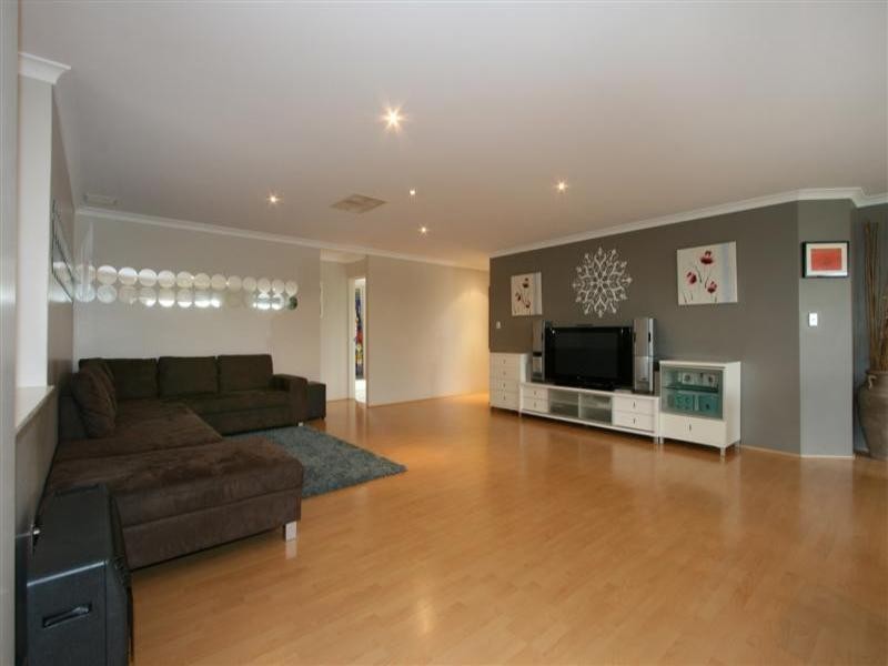 31 Teddington Loop, High Wycombe WA 6057