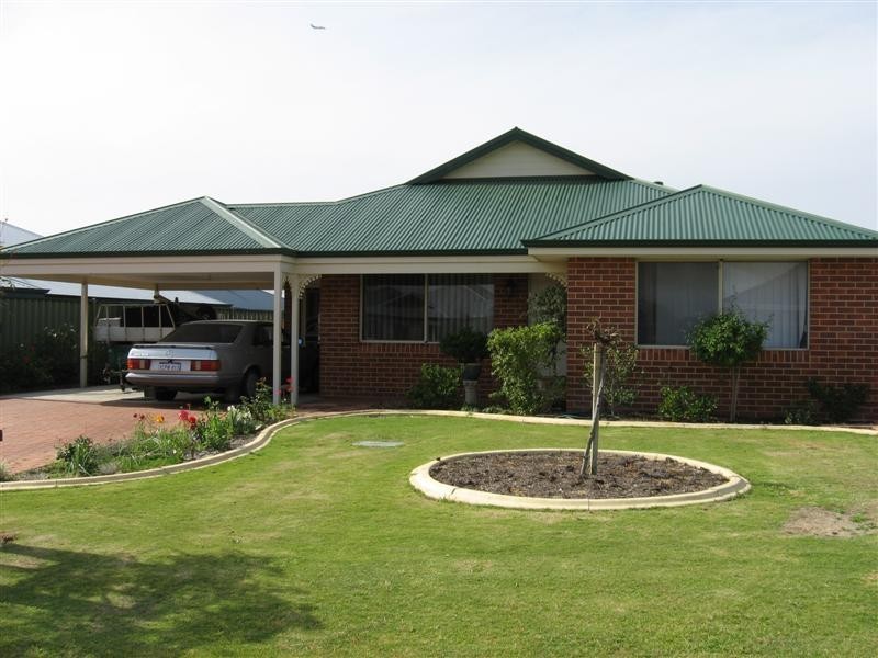 21 Benson Way, High Wycombe WA 6057