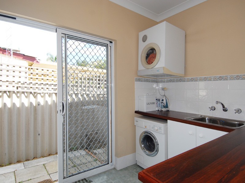 14 Warner Road, High Wycombe WA 6057