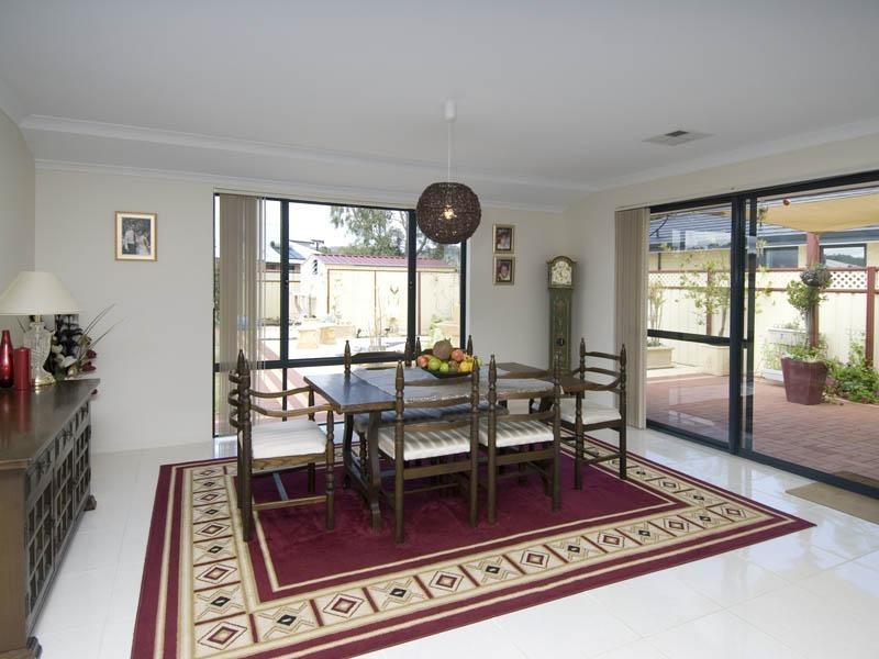 9 Yirrdah Court, Maida Vale WA 6057