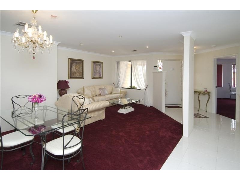 9 Yirrdah Court, Maida Vale WA 6057