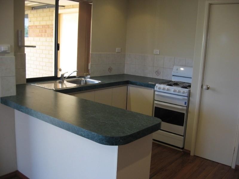 10 Jitti Court, South Guildford WA 6055