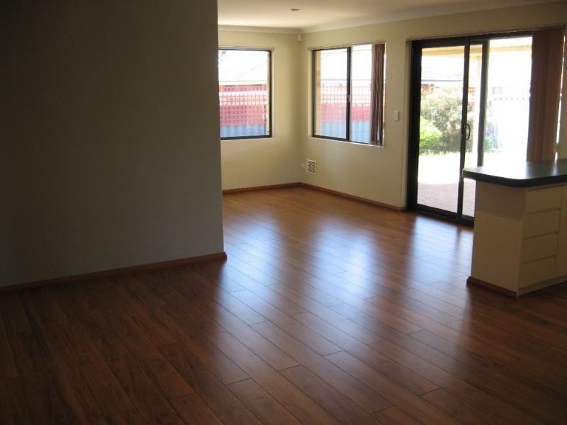 10 Jitti Court, South Guildford WA 6055