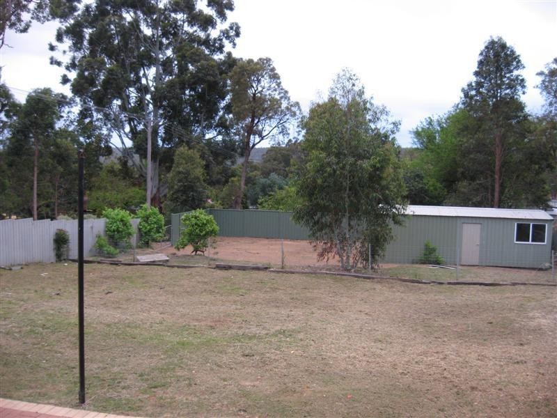 11 Empire Road, Carmel WA 6076