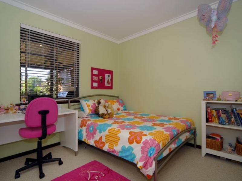 21 Edwards Road, High Wycombe WA 6057