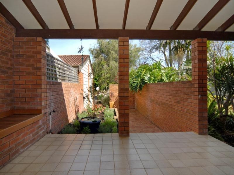 21 Edwards Road, High Wycombe WA 6057