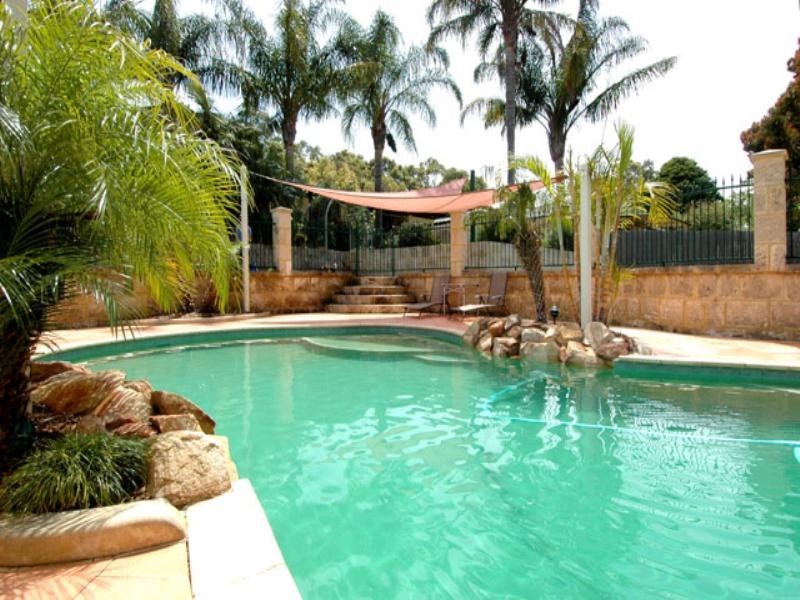 31 Mason Road, Kalamunda WA 6076