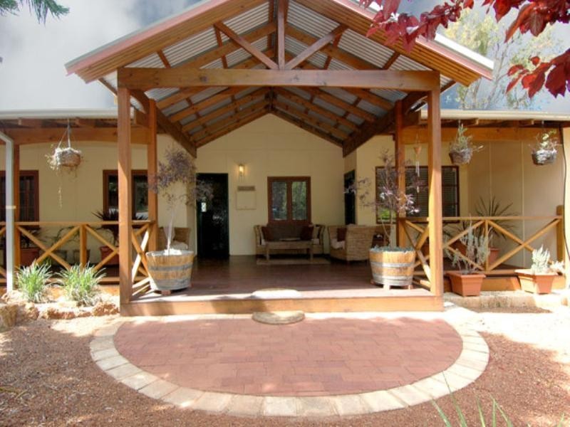 31 Mason Road, Kalamunda WA 6076