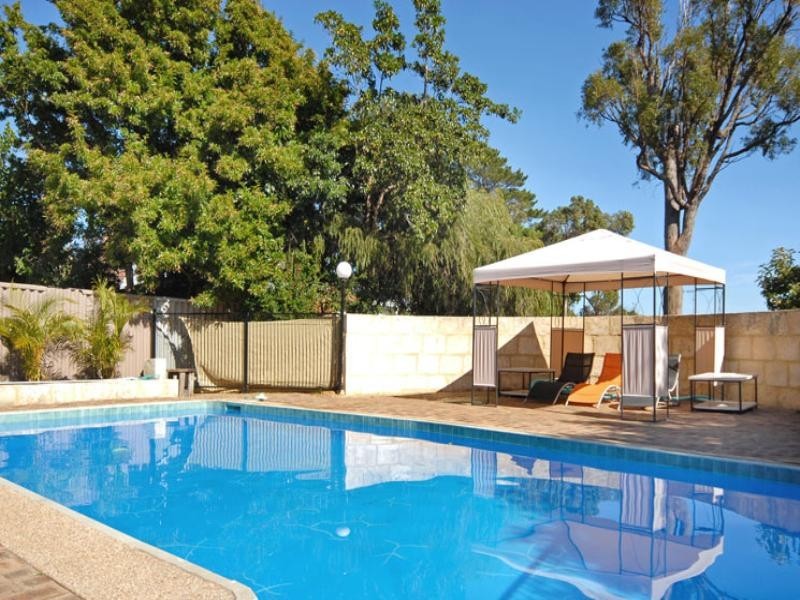 3 Arthur Road, Gooseberry Hill WA 6076