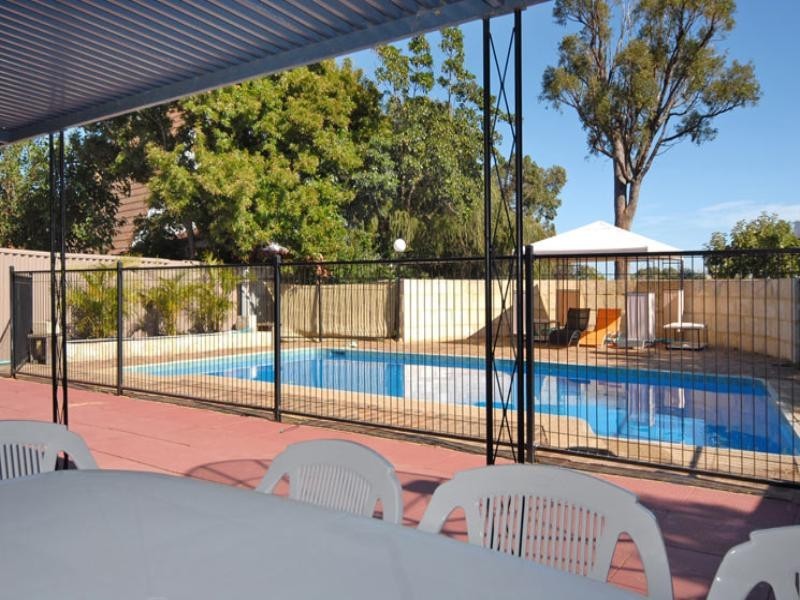 3 Arthur Road, Gooseberry Hill WA 6076