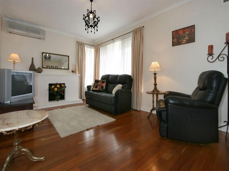 7 Murray Drive, High Wycombe WA 6057